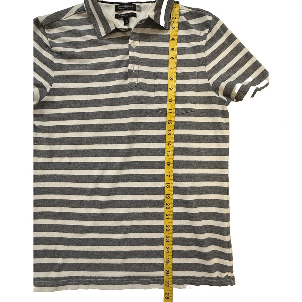 Banana Republic Polo Shirt Mens Medium Gray White Striped Performance Pique Knit